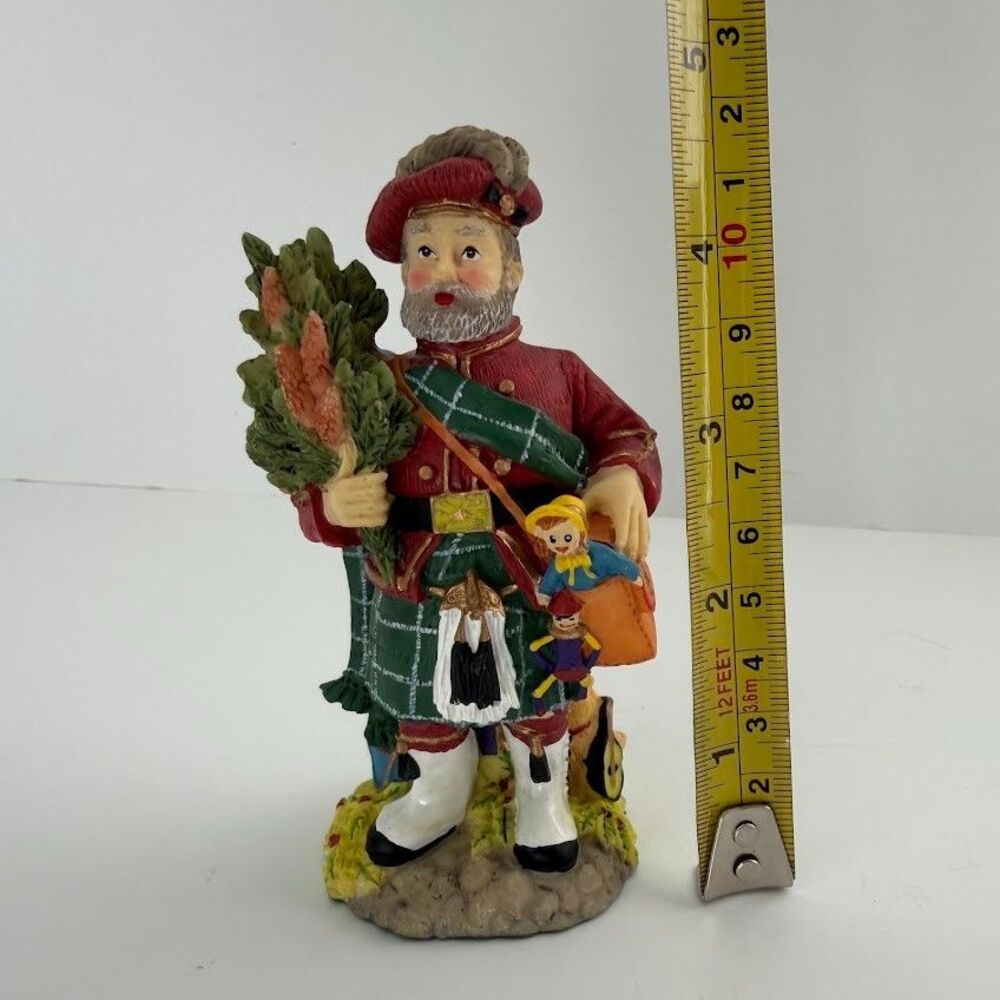Vintage International Santa Claus Collection First Footer Scotland SC27 w Box - Picture 13 of 14